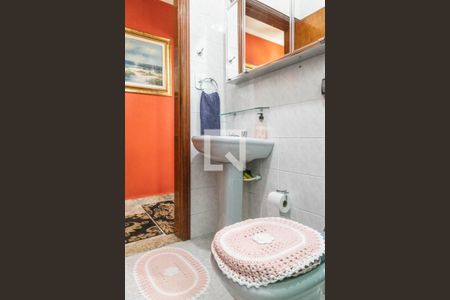 Casa à venda com 125m², 3 quartos e 2 vagasBanheiro