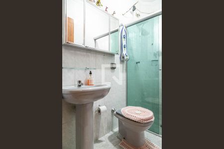 Banheiro de casa à venda com 3 quartos, 125m² em Vila Costa Melo, São Paulo