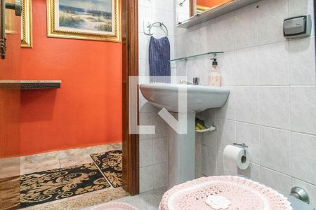 Casa à venda com 125m², 3 quartos e 2 vagasBanheiro