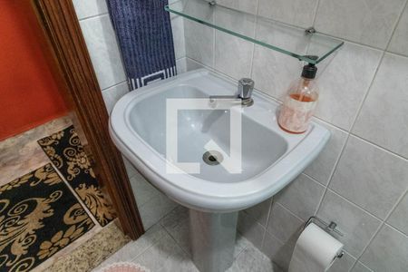 Casa à venda com 125m², 3 quartos e 2 vagasBanheiro