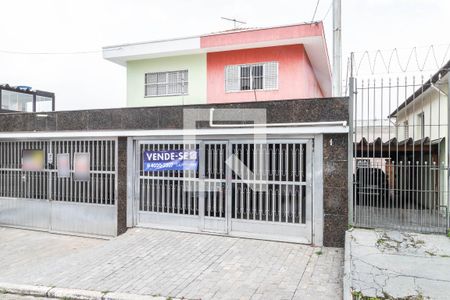 Casa à venda com 125m², 3 quartos e 2 vagasFachada