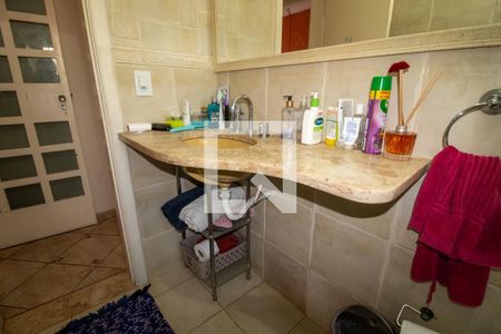 Casa à venda com 250m², 3 quartos e 3 vagasBanheiro