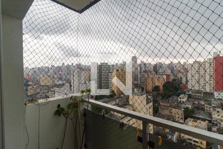 Apartamento à venda com 75m², 2 quartos e 1 vaga Apartamento à venda com 75m², 2 quartos e 1 vagaVaranda