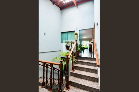 Casa à venda com 314m², 3 quartos e 4 vagasEscada Sala/Quartos 