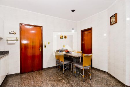 Casa à venda com 314m², 3 quartos e 4 vagasCozinha