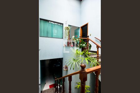 Casa à venda com 314m², 3 quartos e 4 vagasEscada Sala/Quartos 