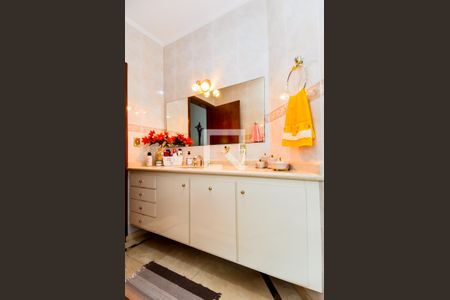 Casa à venda com 314m², 3 quartos e 4 vagasBanheiro da Suíte