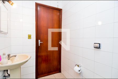 Casa à venda com 314m², 3 quartos e 4 vagasBanheiro de Serviço