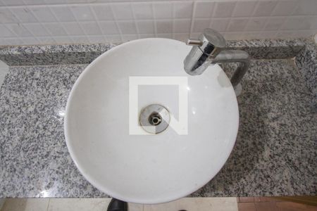 Pia de casa para alugar com 1 quarto, 52m² em Jardim Germânia, São Paulo