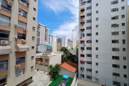 Vista de apartamento para alugar com 2 quartos, 66m² em Icaraí, Niterói