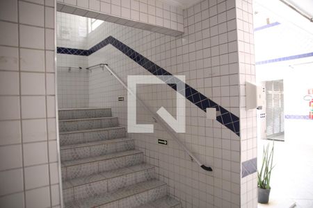 Apartamento para alugar com 60m², 1 quarto e 1 vagaEscada