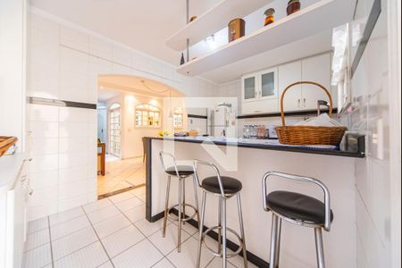 Casa à venda com 180m², 3 quartos e 2 vagasCozinha