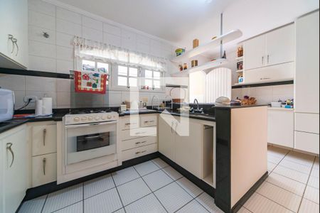 Casa à venda com 180m², 3 quartos e 2 vagasCozinha