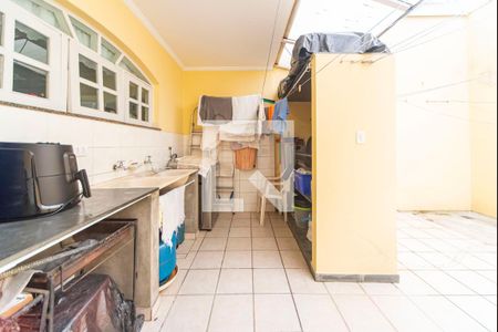Casa à venda com 180m², 3 quartos e 2 vagasCozinha