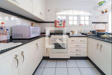 Casa à venda com 180m², 3 quartos e 2 vagasCozinha