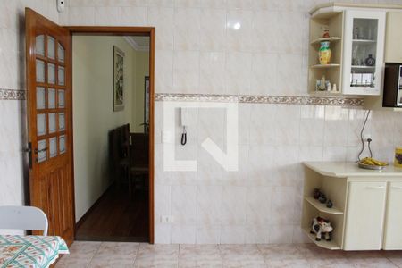 Casa à venda com 583m², 4 quartos e 6 vagas Casa à venda com 583m², 4 quartos e 6 vagasCozinha