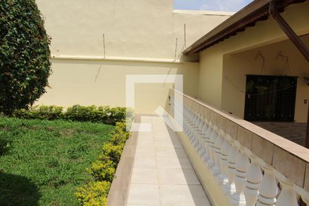 Casa à venda com 583m², 4 quartos e 6 vagasQuintal