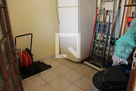 Casa à venda com 583m², 4 quartos e 6 vagasQuarto de Serviço