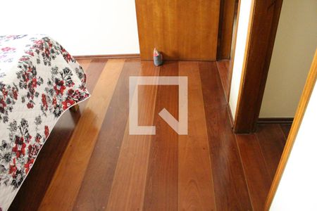 Casa à venda com 583m², 4 quartos e 6 vagasSuíte