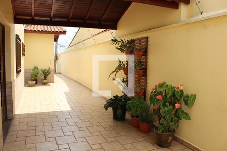 Casa à venda com 583m², 4 quartos e 6 vagasQuintal