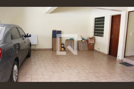 Casa à venda com 583m², 4 quartos e 6 vagas Casa à venda com 583m², 4 quartos e 6 vagasGaragem