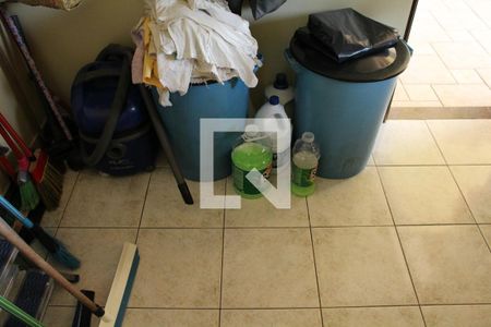 Casa à venda com 583m², 4 quartos e 6 vagasQuarto de Serviço