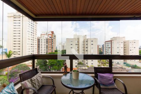 Apartamento à venda com 160m², 3 quartos e 3 vagasVaranda