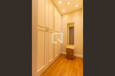 Apartamento à venda com 160m², 3 quartos e 3 vagasCloset da suíte