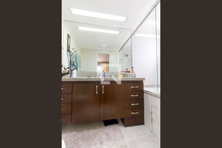 Apartamento à venda com 160m², 3 quartos e 3 vagasBanheiro da Suíte 1