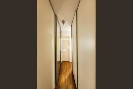 Apartamento à venda com 108m², 3 quartos e 2 vagasCloset Quarto 3 - Suíte