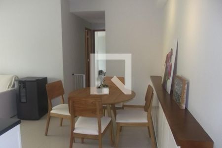 Apartamento para alugar com 69m², 2 quartos e 1 vagaSala