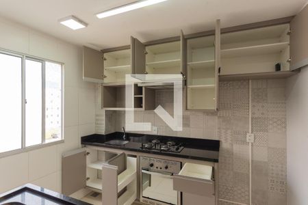 Apartamento à venda com 47m², 2 quartos e 1 vaga Apartamento à venda com 47m², 2 quartos e 1 vagaCozinha - Armários