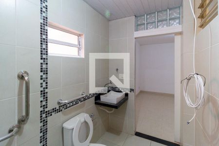 Casa à venda com 350m², 4 quartos e 2 vagasBanheiro