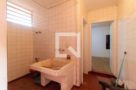 Casa à venda com 350m², 4 quartos e 2 vagasÁrea de serviço