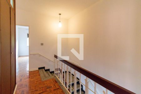 Casa à venda com 350m², 4 quartos e 2 vagasHall