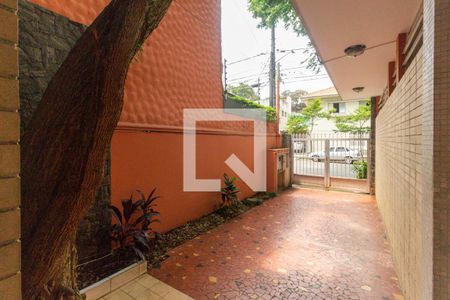 Casa à venda com 350m², 4 quartos e 2 vagasEntrada