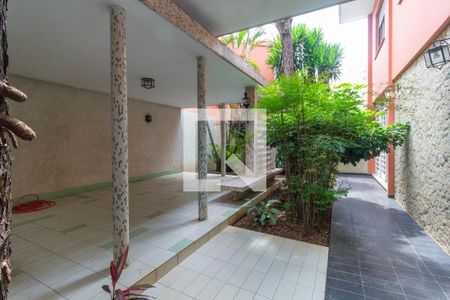 Casa à venda com 350m², 4 quartos e 2 vagasQuintal