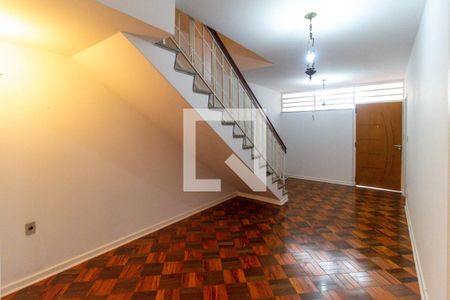 Casa à venda com 350m², 4 quartos e 2 vagasHall