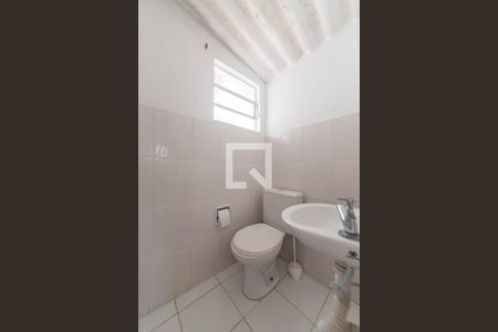 Casa para alugar com 88m², 2 quartos e 2 vagasBanheiro de Serviço