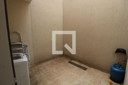 Casa à venda com 116m², 3 quartos e 2 vagasÁrea de Serviço