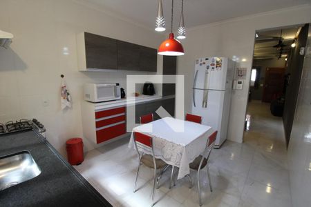 Casa à venda com 116m², 3 quartos e 2 vagasCozinha