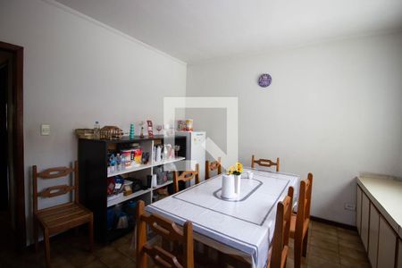 Casa à venda com 360m², 4 quartos e 4 vagas Casa à venda com 360m², 4 quartos e 4 vagasCozinha