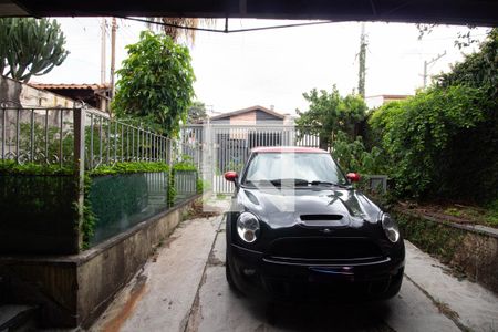 Casa à venda com 360m², 4 quartos e 4 vagas Casa à venda com 360m², 4 quartos e 4 vagasGaragem