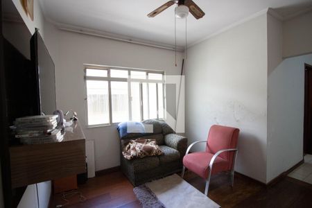 Casa à venda com 360m², 4 quartos e 4 vagas Casa à venda com 360m², 4 quartos e 4 vagasSala 2