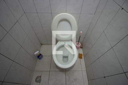 Casa à venda com 360m², 4 quartos e 4 vagas Casa à venda com 360m², 4 quartos e 4 vagasVaso