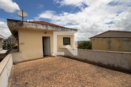 Casa à venda com 360m², 4 quartos e 4 vagas Casa à venda com 360m², 4 quartos e 4 vagasSacada Suite