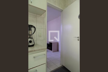Apartamento para alugar com 40m², 1 quarto e 1 vaga Apartamento para alugar com 40m², 1 quarto e 1 vagaCozinha - Armários