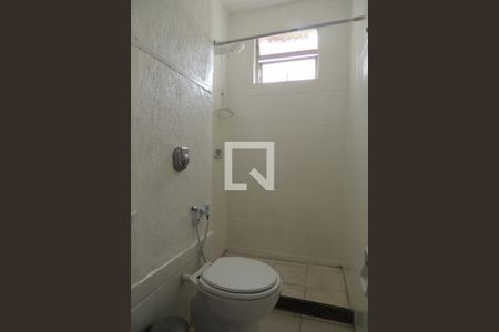 Banheiro de apartamento para alugar com 1 quarto, 40m² em Jacarepaguá, Rio de Janeiro