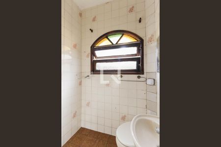 Casa para alugar com 100m², 2 quartos e sem vaga Casa para alugar com 100m², 2 quartos e sem vagaBanheiro