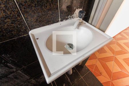 Casa para alugar com 100m², 2 quartos e sem vaga Casa para alugar com 100m², 2 quartos e sem vagaBanheiro da Suíte